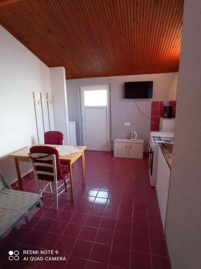 Studio Apartman Premantura Exterior photo